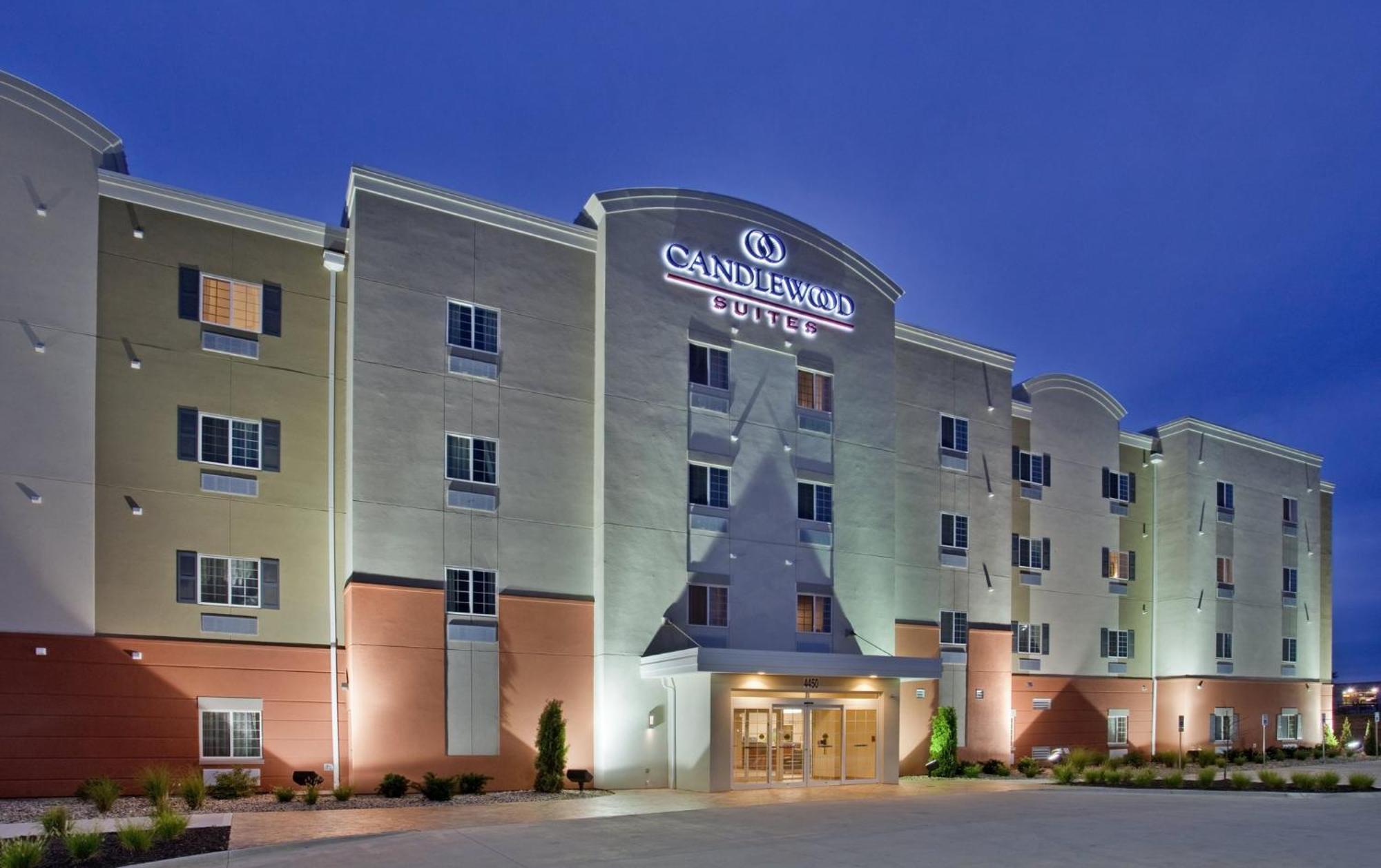 Candlewood Suites Kansas City Northeast By Ihg Екстер'єр фото