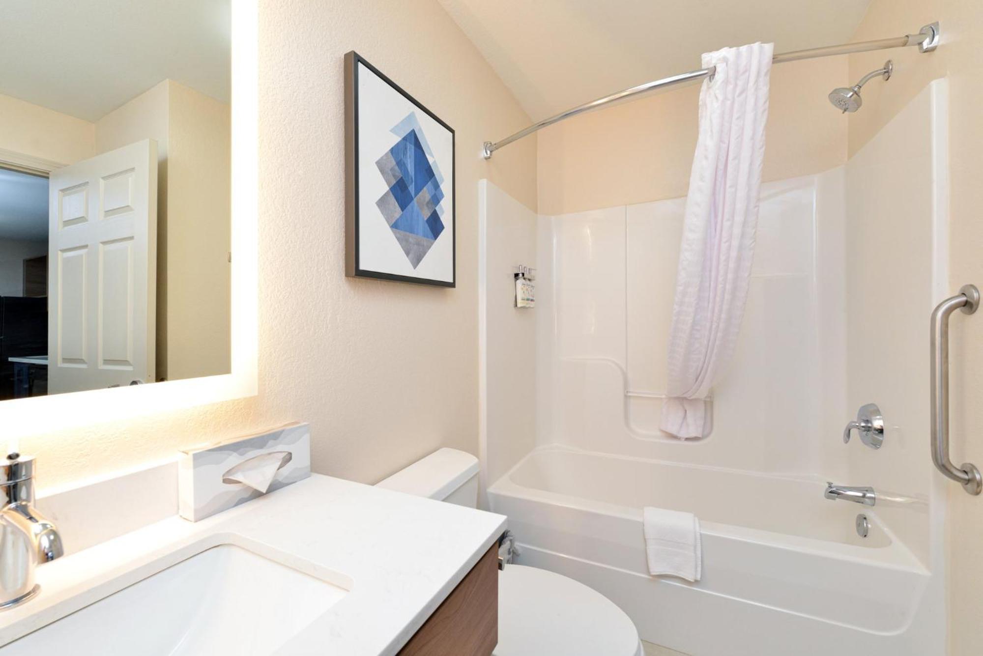 Candlewood Suites Kansas City Northeast By Ihg Екстер'єр фото