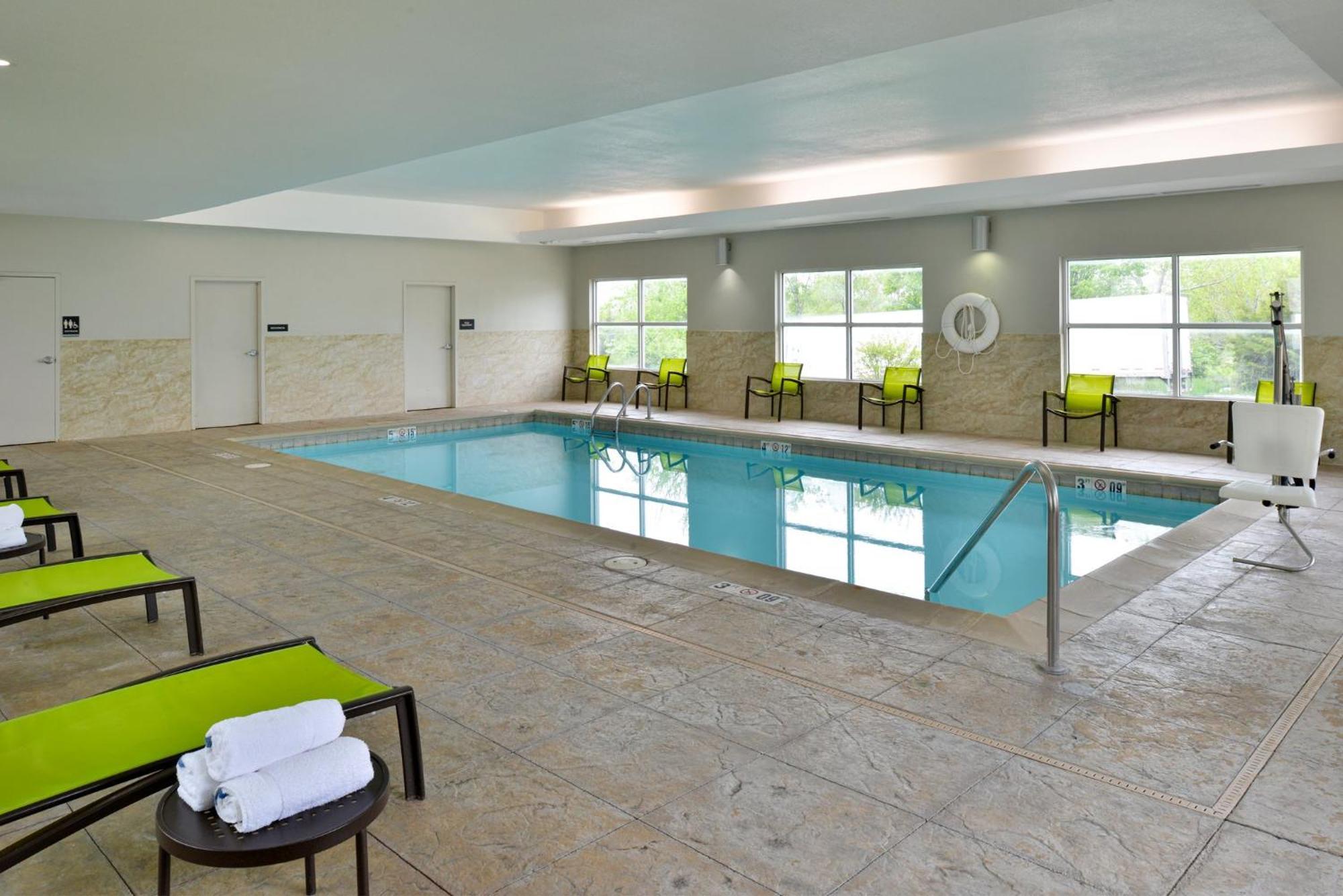 Candlewood Suites Kansas City Northeast By Ihg Екстер'єр фото
